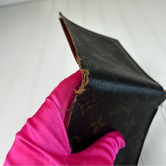 Louis Vuitton Multiple Pocket Wallet - Picture 6 of 16